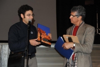Marco Crepaz, direttore dell'associazione Bellunesi nel Mondo con Silvio Da Rin, cineasta talo-brasiliano, vincitore del Premio Oriundi